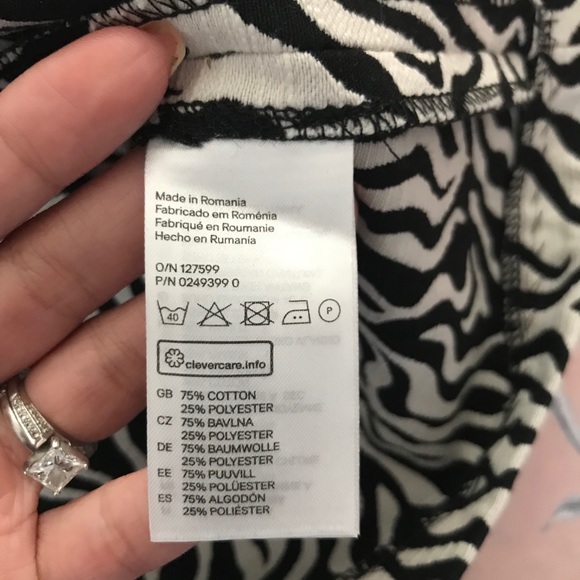 BNWT H&M ANIMAL PRINT FULL CIRCLE SHORT SKIRT 2 XS - Picture 5 of 6